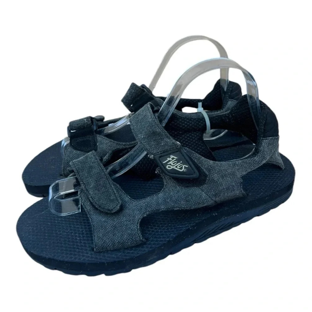 Flojos Men’s Hook and Loop Adjustable Strap Beach Sandal 
Size 8 
New old Stock‎